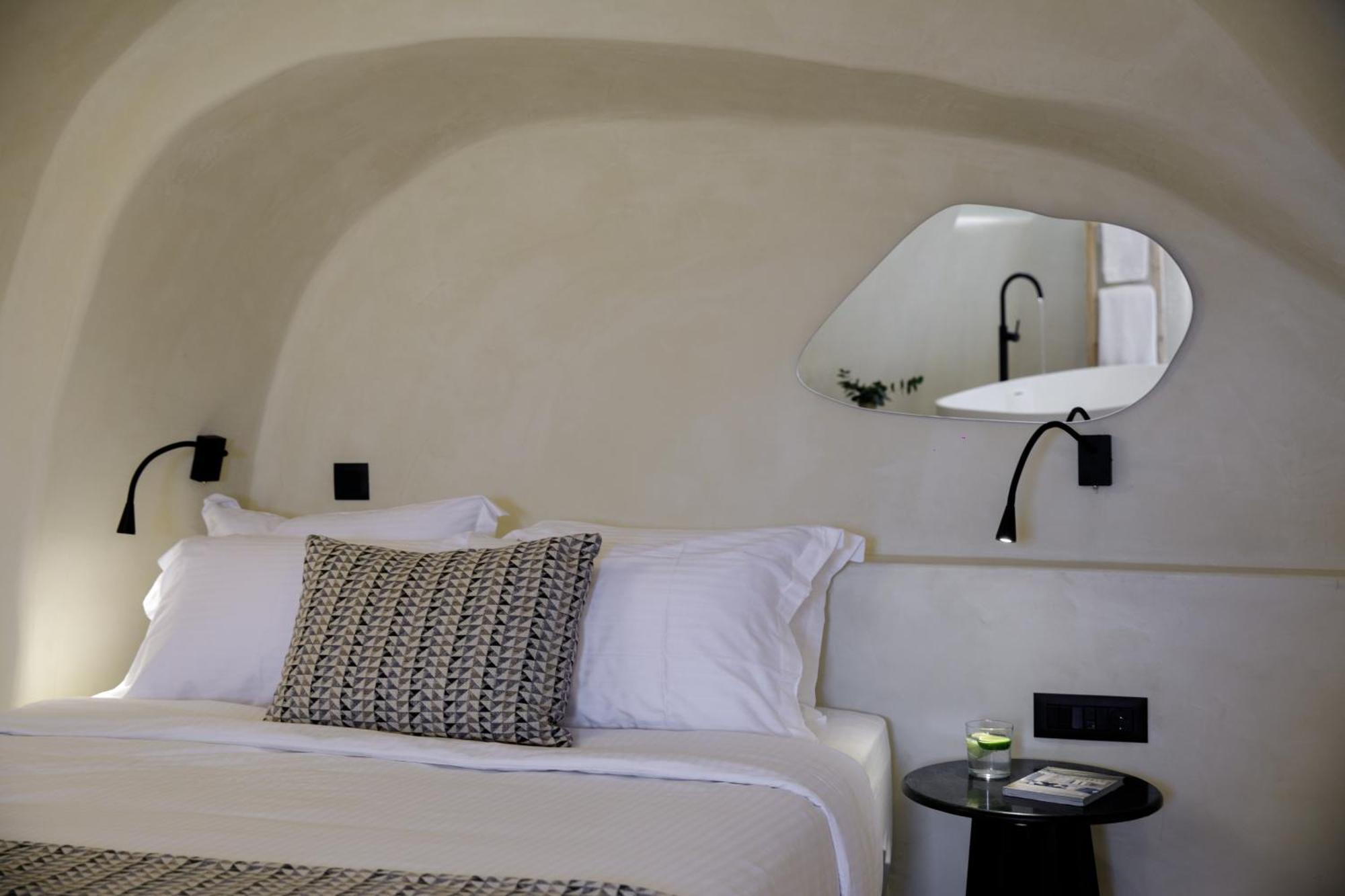 Annouso Villa With Hot Tub By Caldera Houses Oia  Ngoại thất bức ảnh